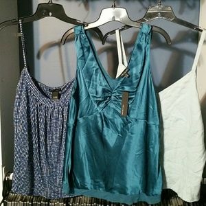 Womens blue sleeveless tops XL